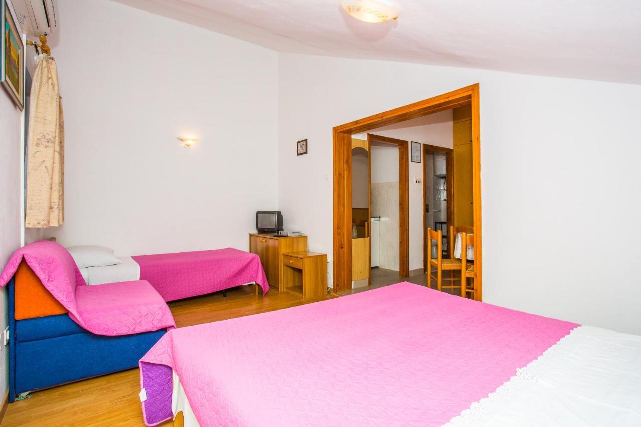 Apartmani Pava Omis Exterior photo