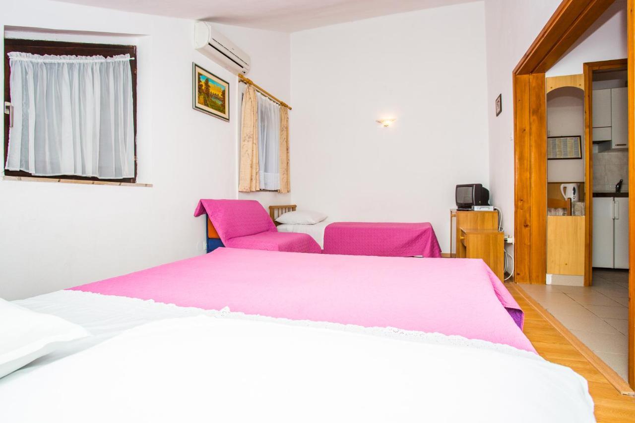 Apartmani Pava Omis Exterior photo