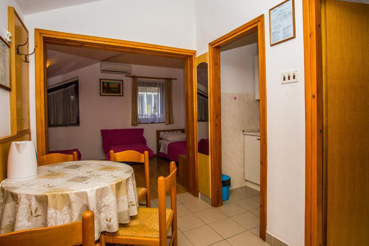 Apartmani Pava Omis Exterior photo
