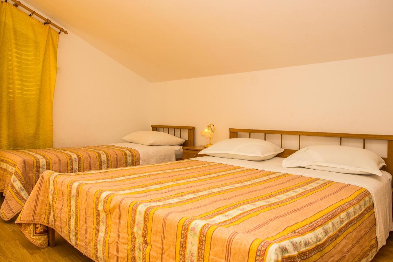 Apartmani Pava Omis Exterior photo
